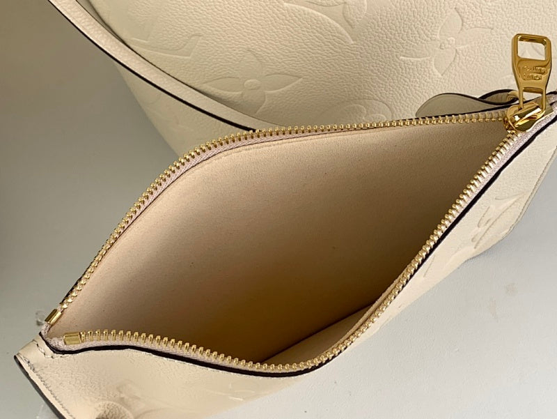 Dragons Bags ln Luxury Bag --68198