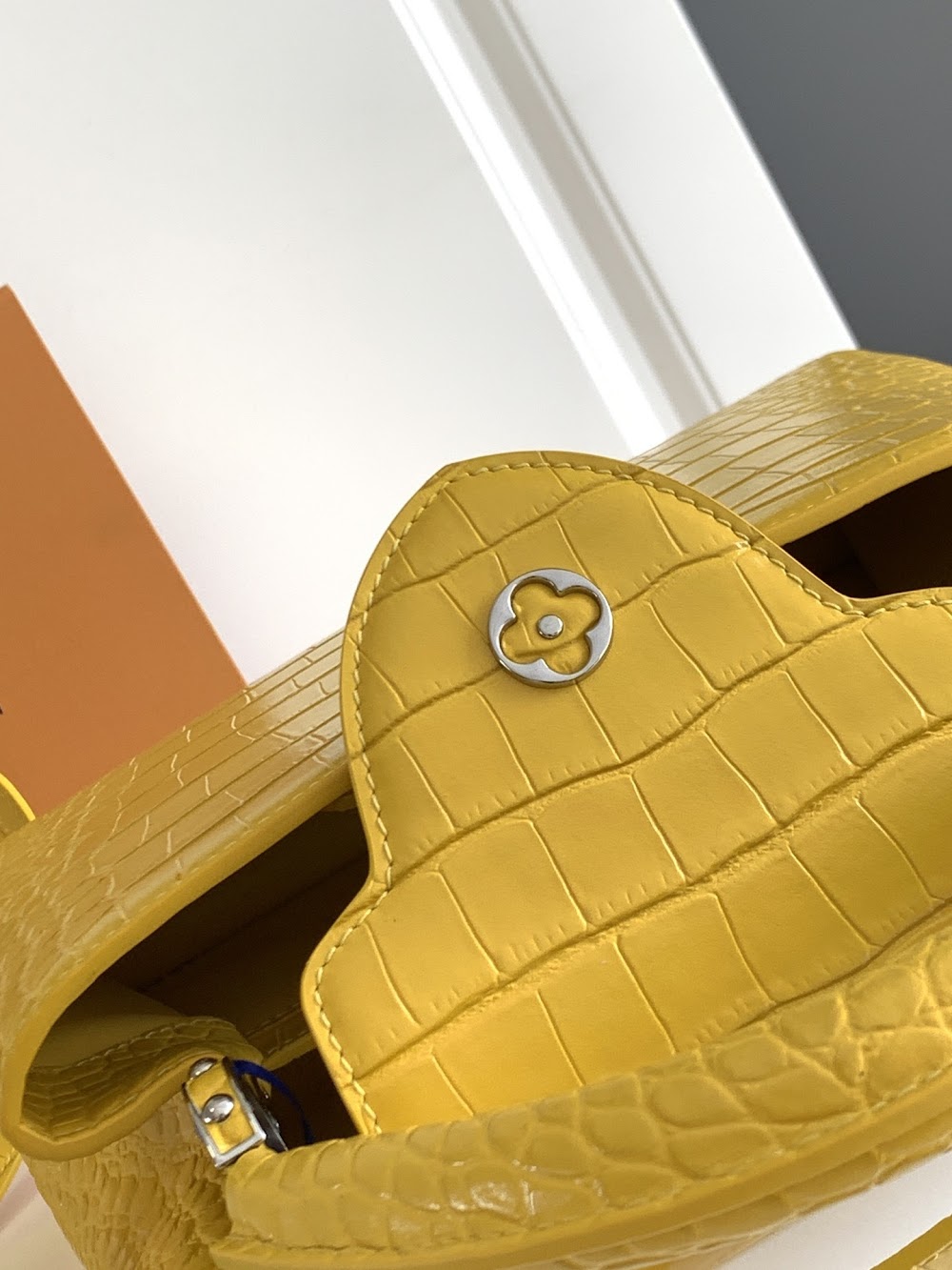 Dragons Bags ln Luxury Bag --96930