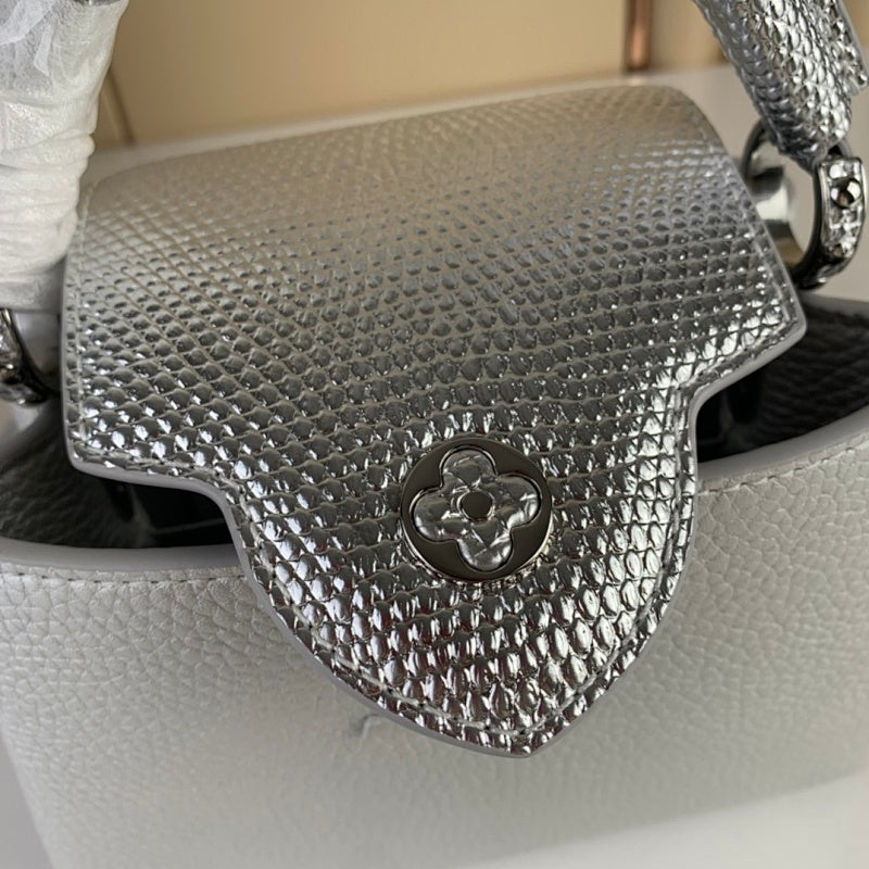 Dragons Bags ln Luxury Bag --67181