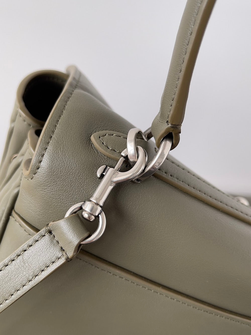 Dragons Bags Balenciaga Luxury Bag --111598