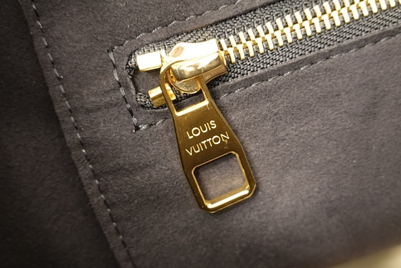 Dragons Bags ln Luxury Bag --60130
