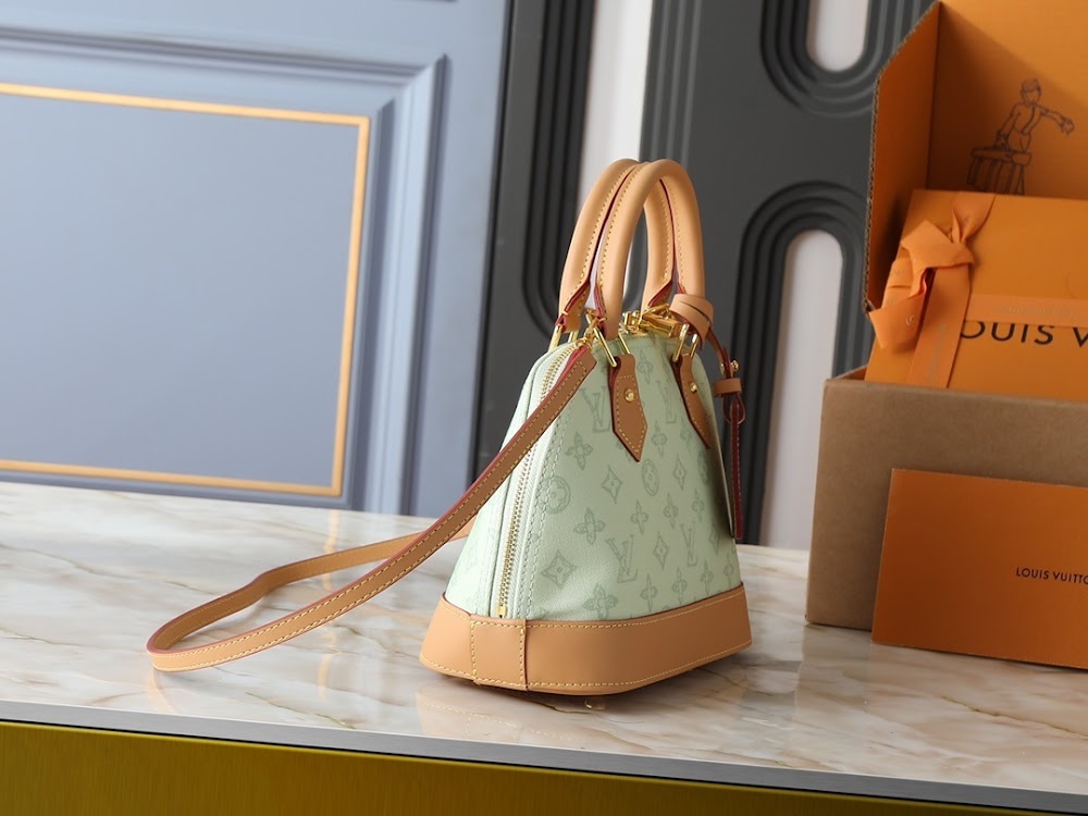 Dragons Bags ln Luxury Bag --77793