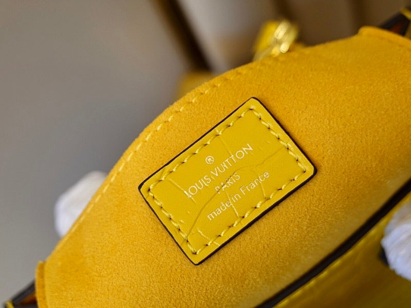 Dragons Bags ln Luxury Bag --60251