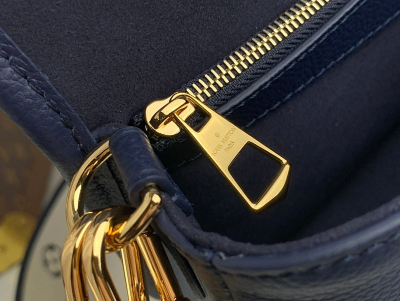 Dragons Bags ln Luxury Bag --68822