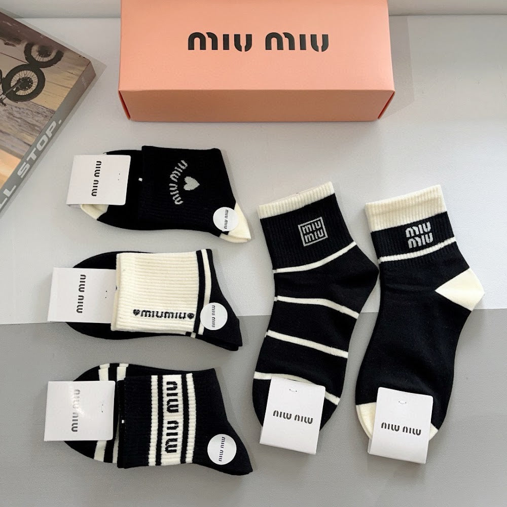 Dragons Bags Premium Luxury Socks --98217