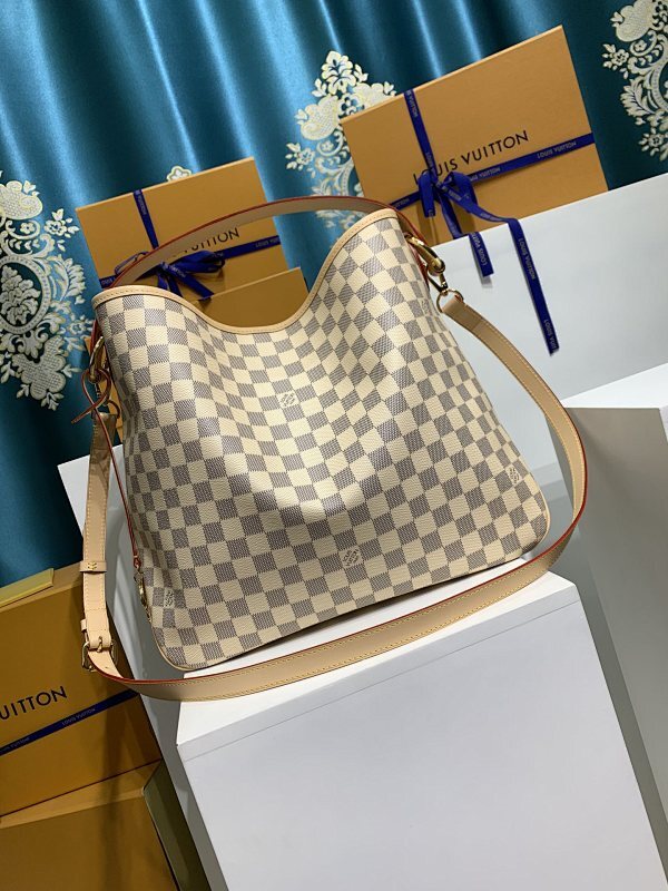 Dragons Bags ln Luxury Bag --60700