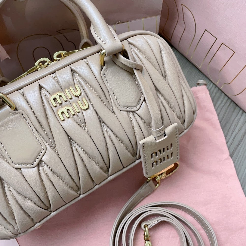Dragons Bags Miun Miun Luxury Bag --122472