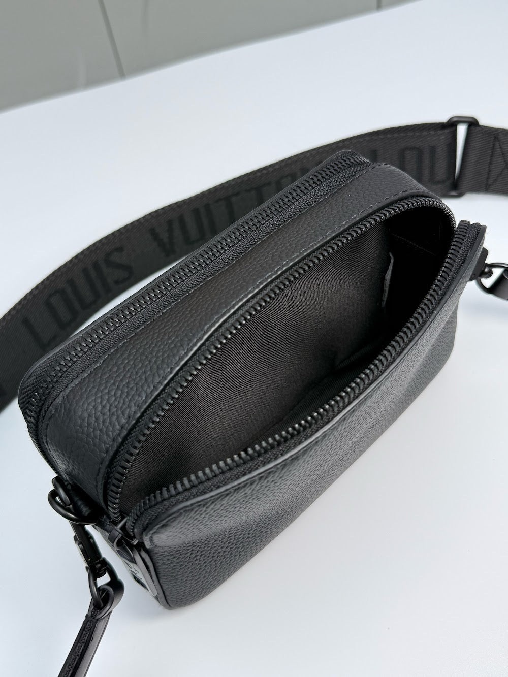 Dragons Bags ln Luxury Bag --71497