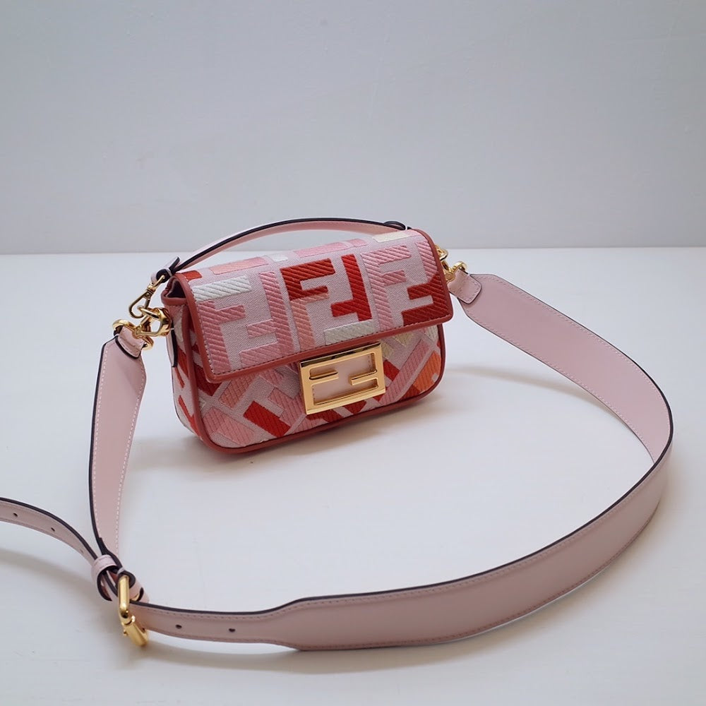 new-luxury-designer-bags-nm15284