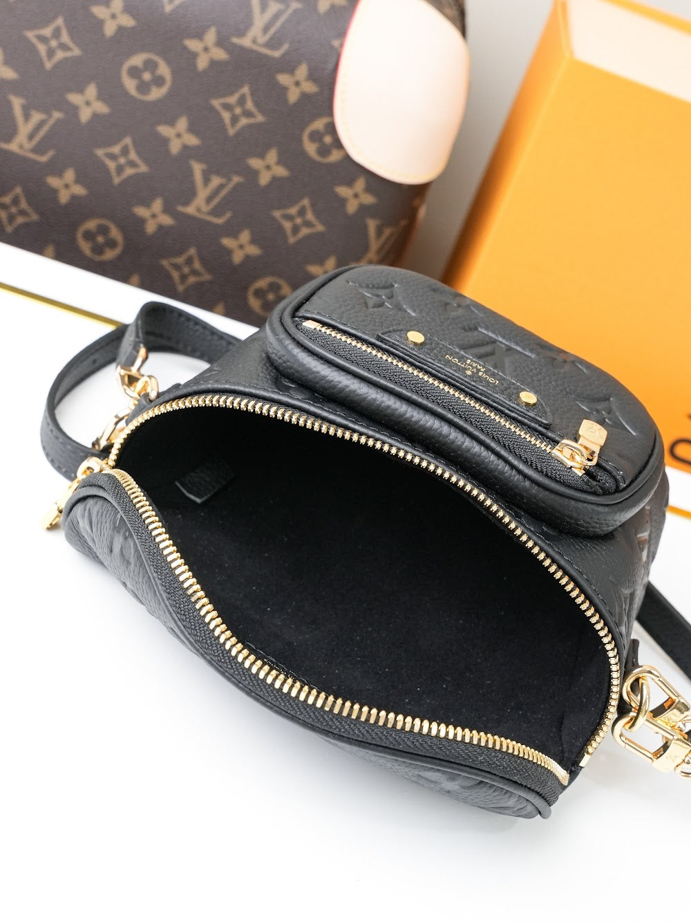 Dragons Bags ln Luxury Bag --81758