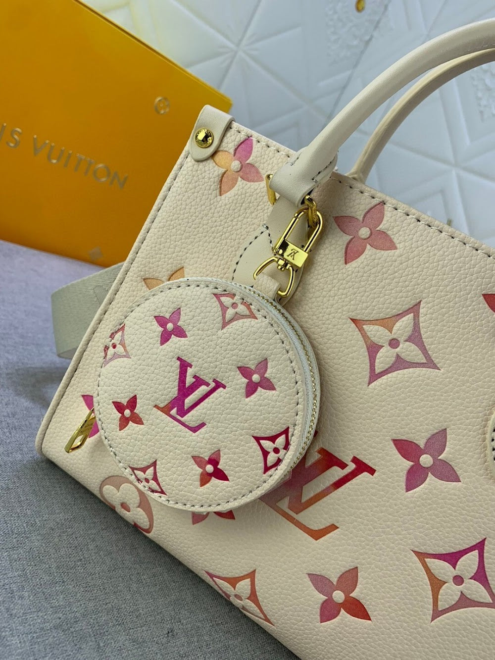 Dragons Bags ln Luxury Bag --76285