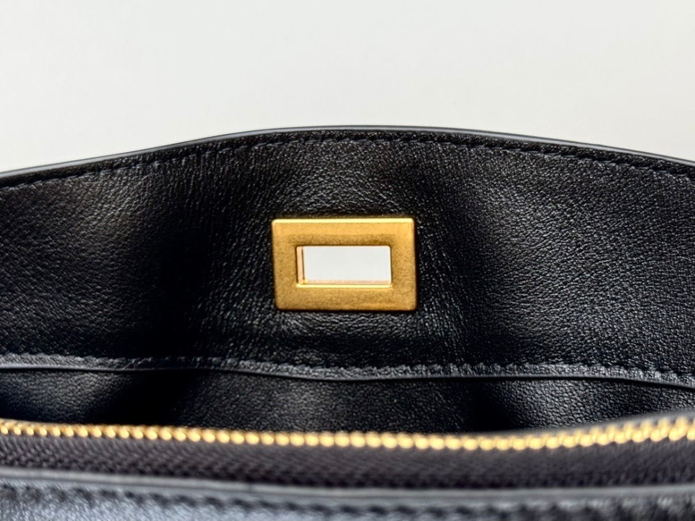 new-luxury-designer-bags-nm21580
