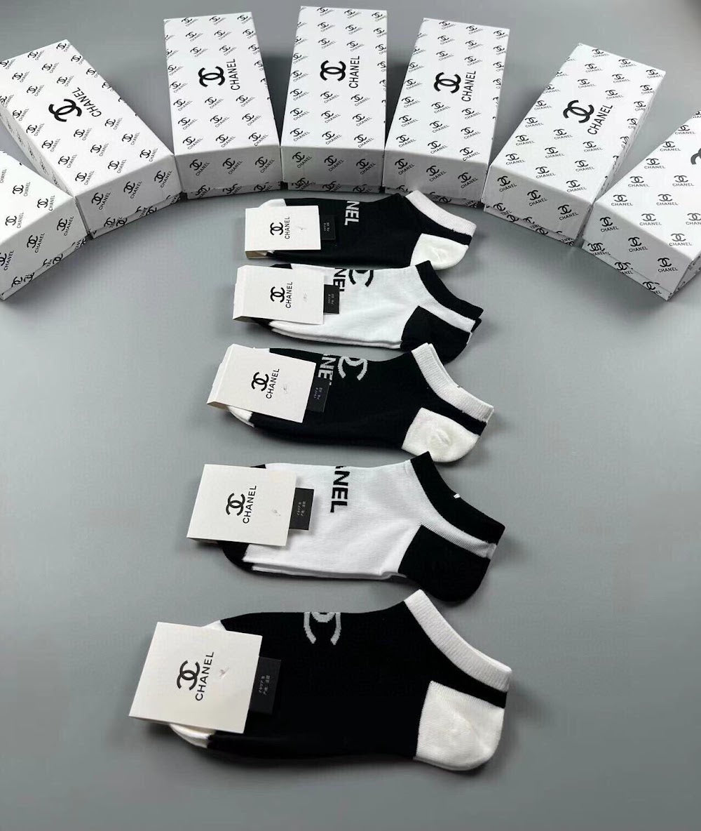Dragons Bags Premium Luxury Socks --98140