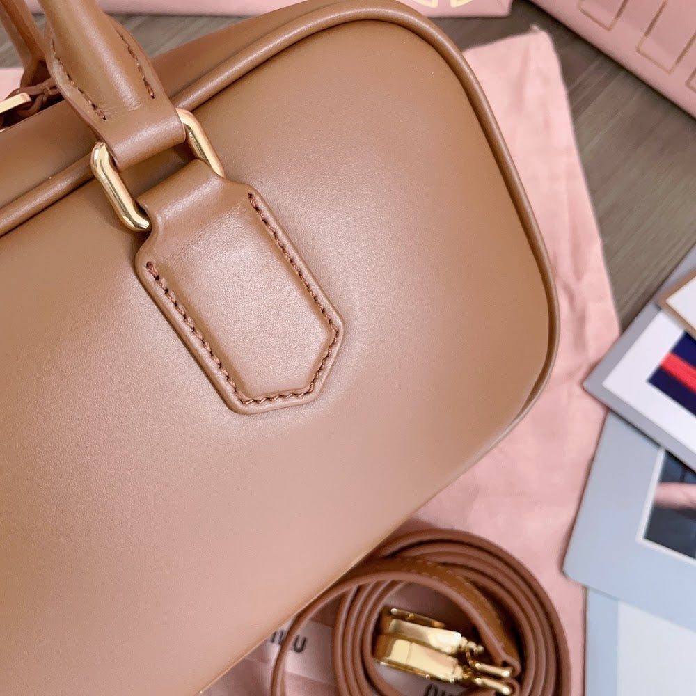 Dragons Bags Miun Miun Luxury Bag --122301