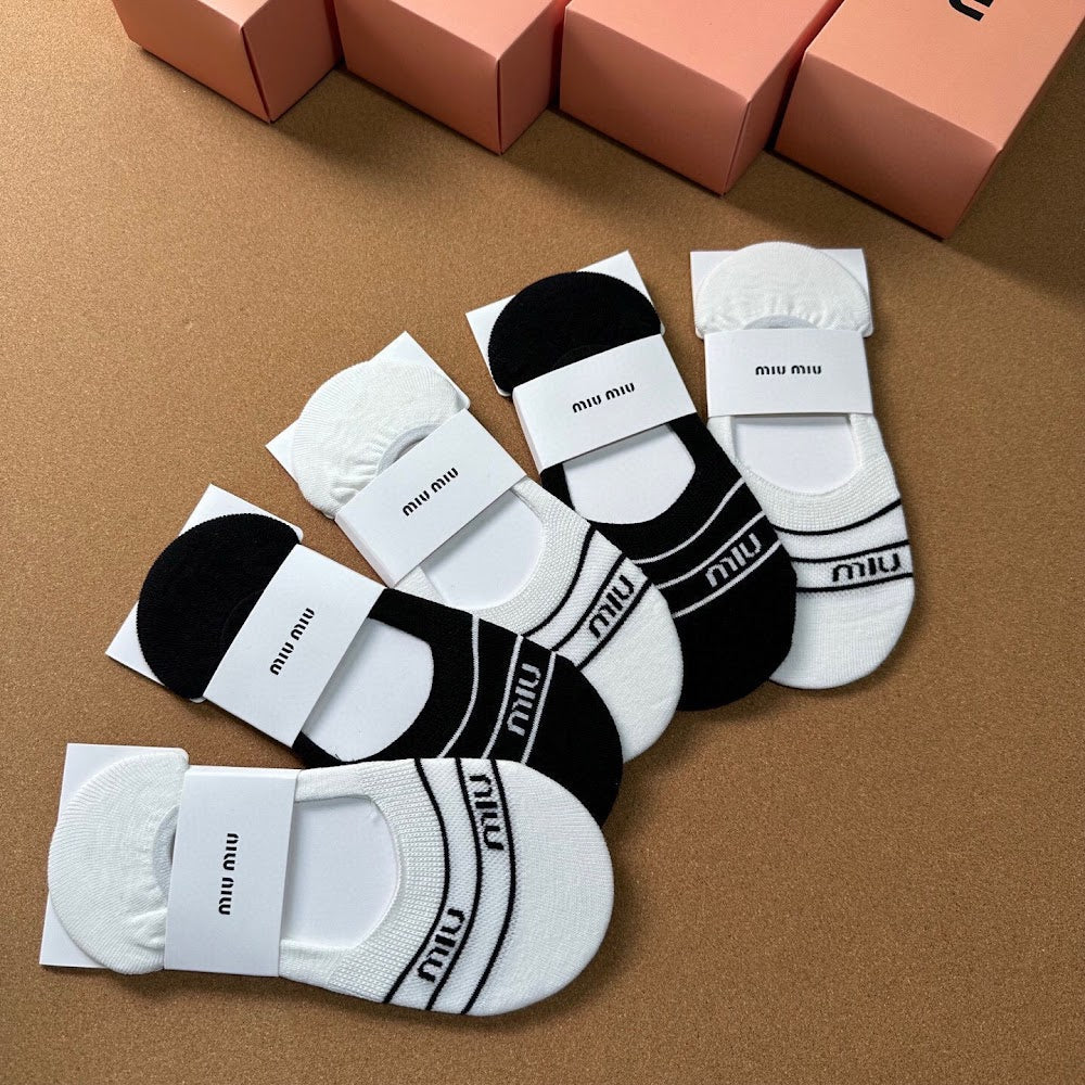 Dragons Bags Premium Luxury Socks --98649