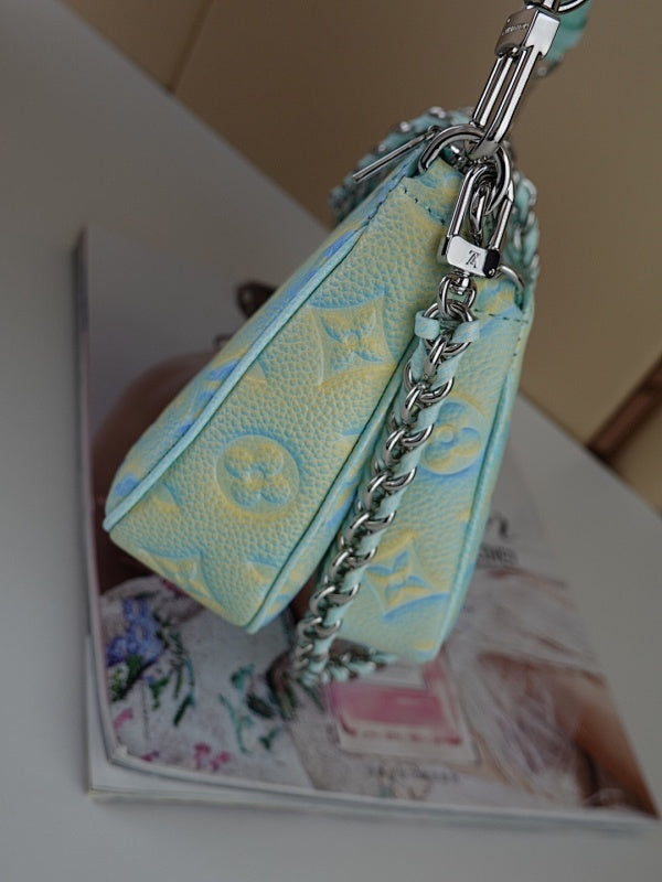 Dragons Bags ln Luxury Bag --67676