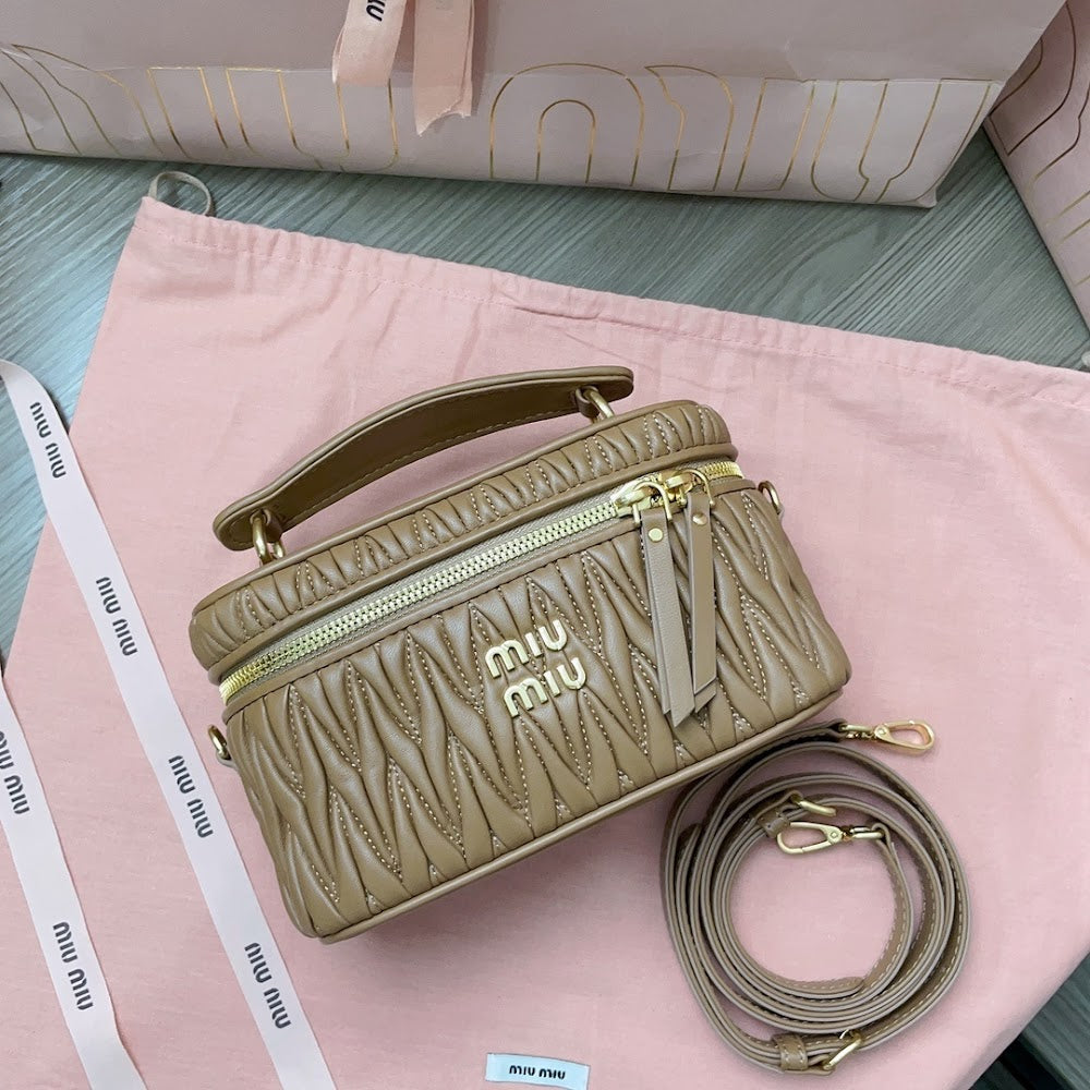 Dragons Bags Miun Miun Luxury Bag --123263