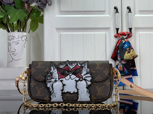 Dragons Bags ln Luxury Bag --97126