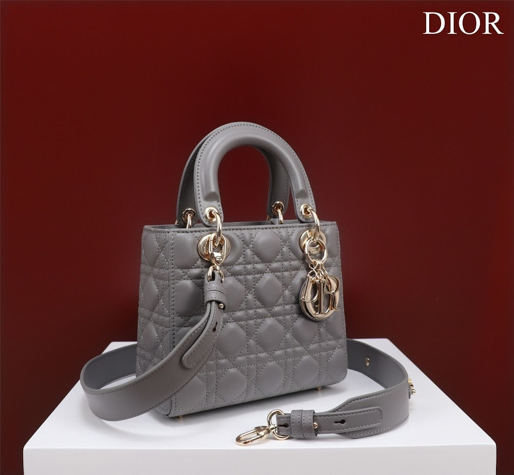 Dragons BagsDiorn Luxury Bag --115926
