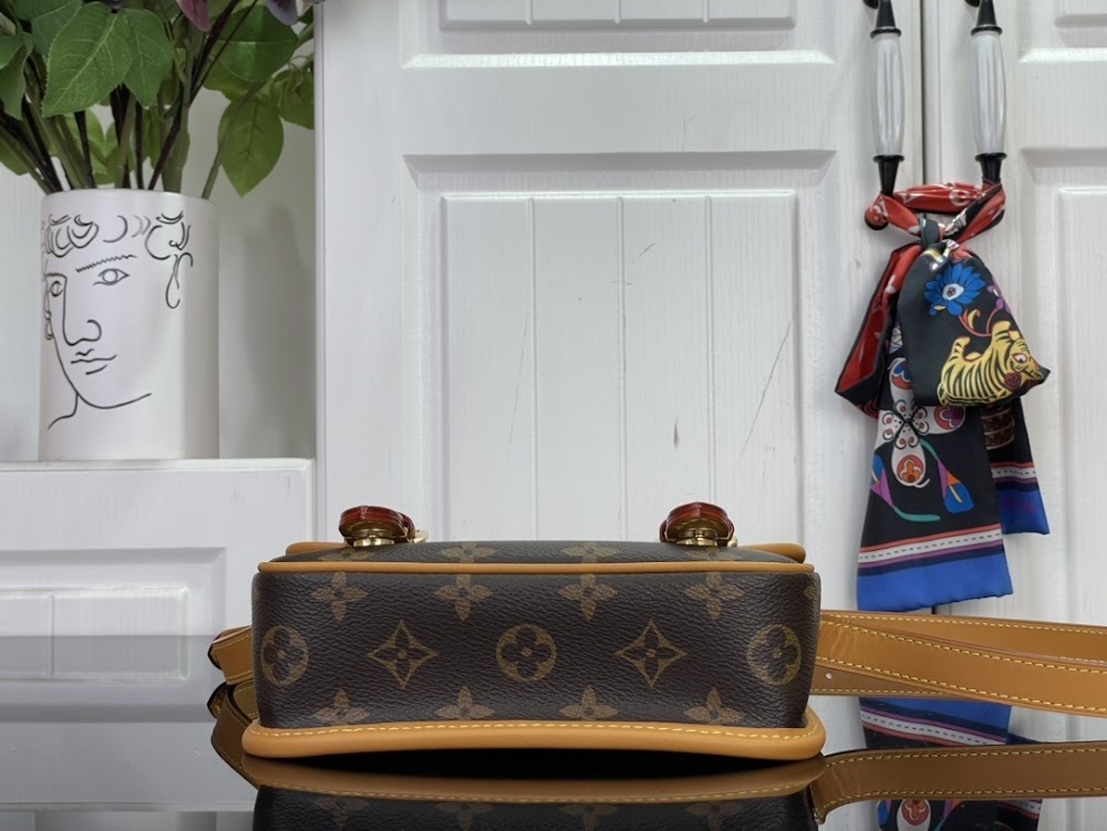 Dragons Bags ln Luxury Bag --97025