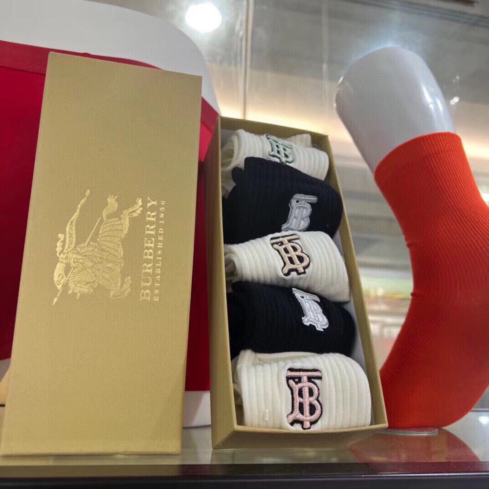 Dragons Bags Premium Luxury Socks --97983