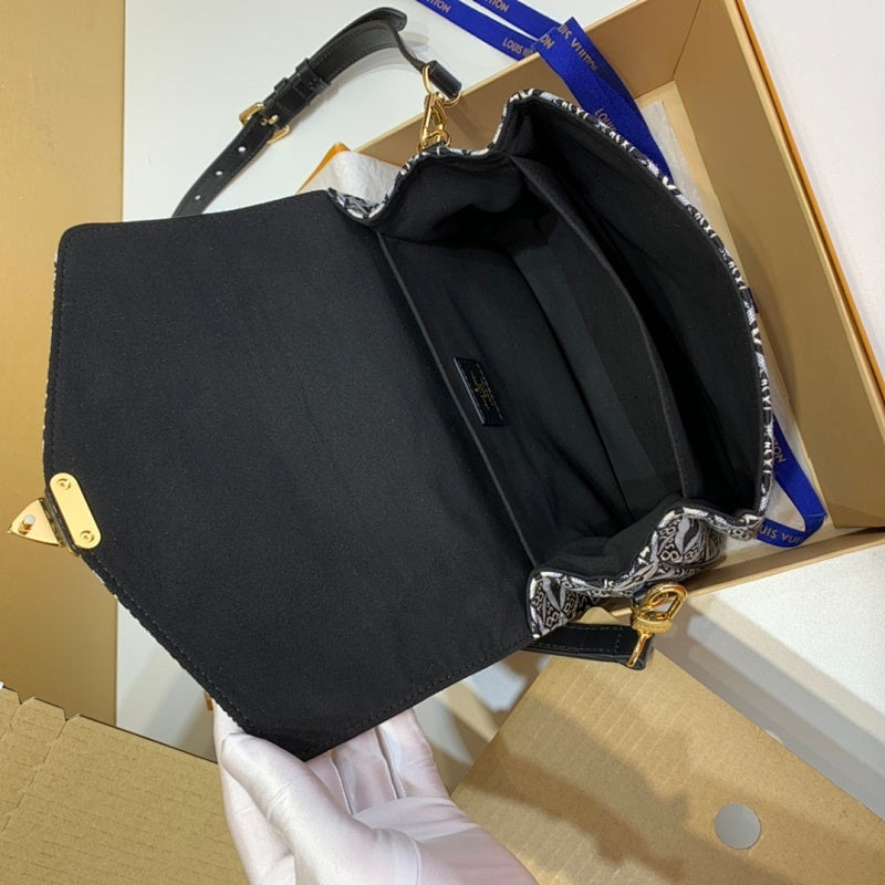 Dragons Bags ln Luxury Bag --59356