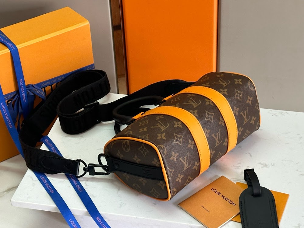 Dragons Bags ln Luxury Bag --70856
