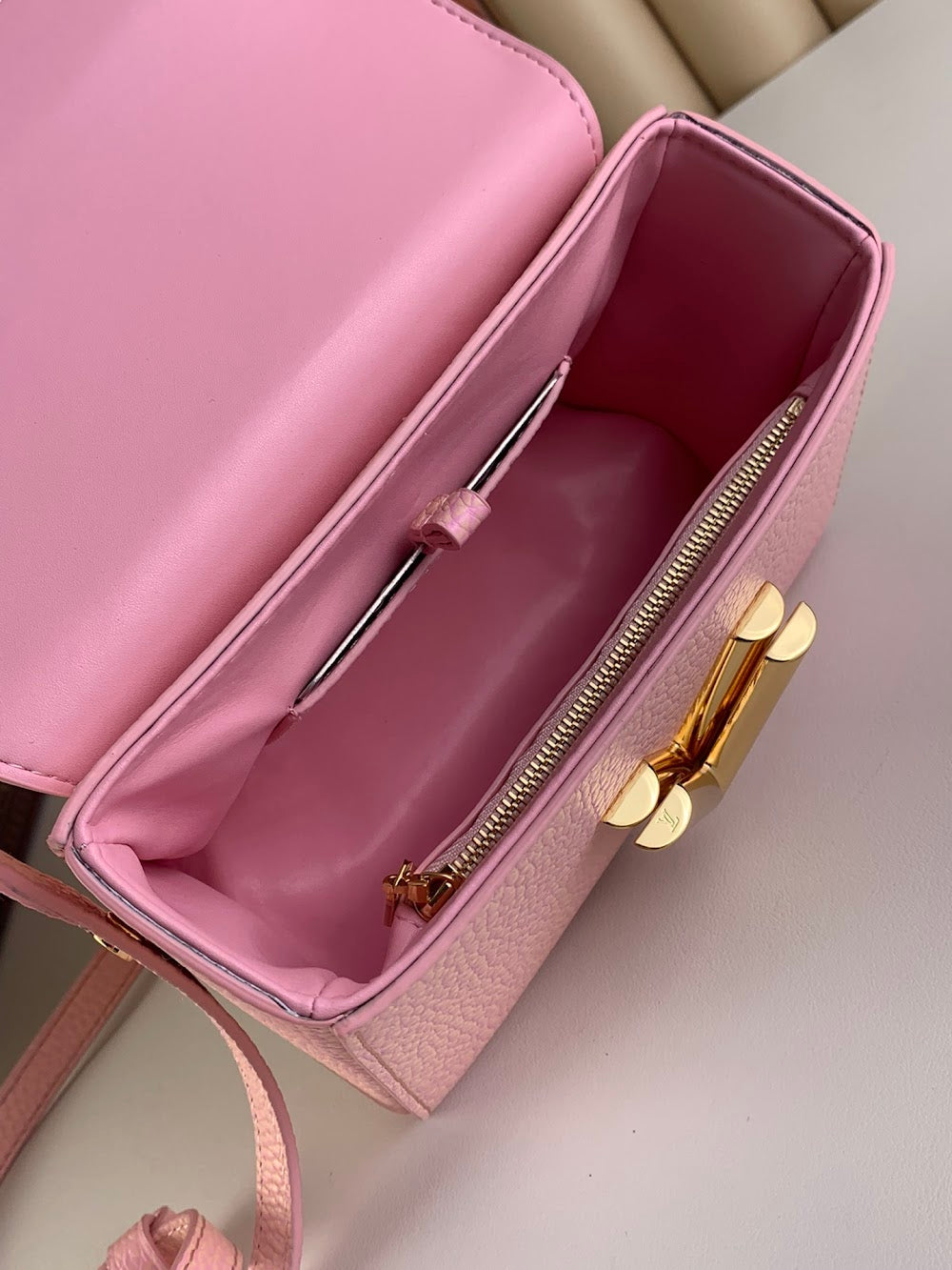 Dragons Bags ln Luxury Bag --67717