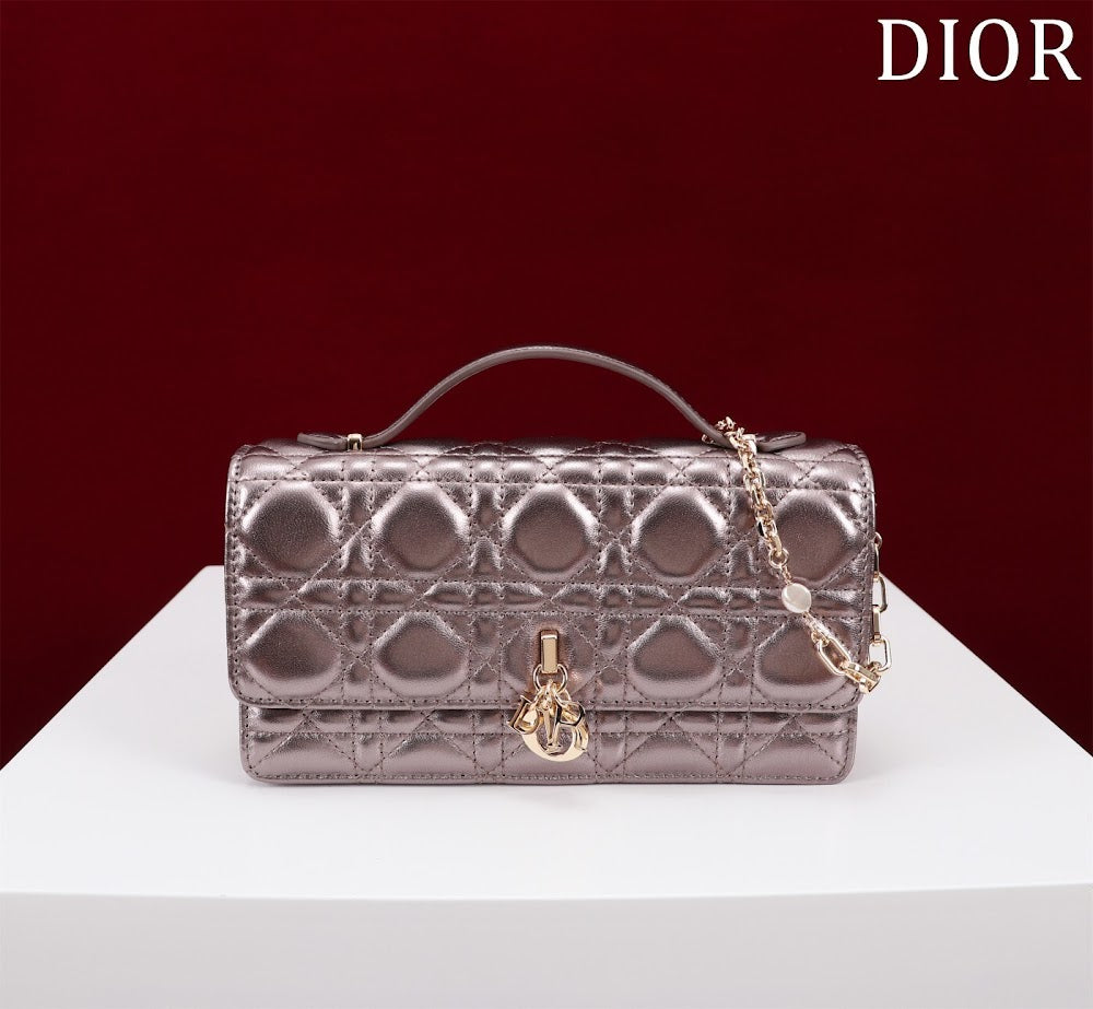 Dragons BagsDiorn Luxury Bag --116257