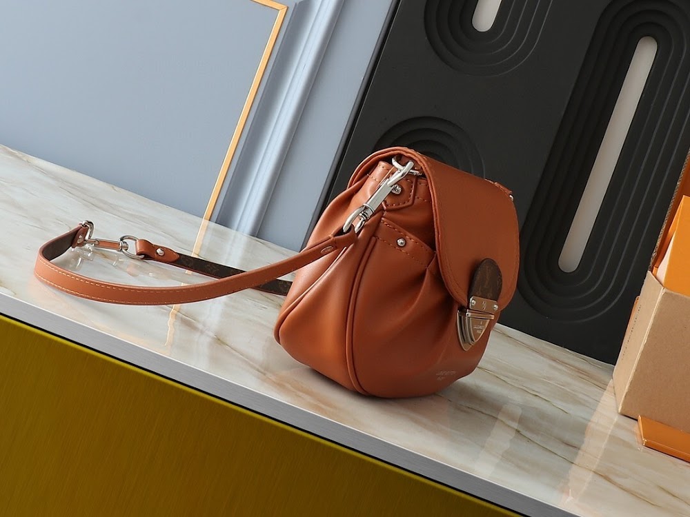 Dragons Bags ln Luxury Bag --76430