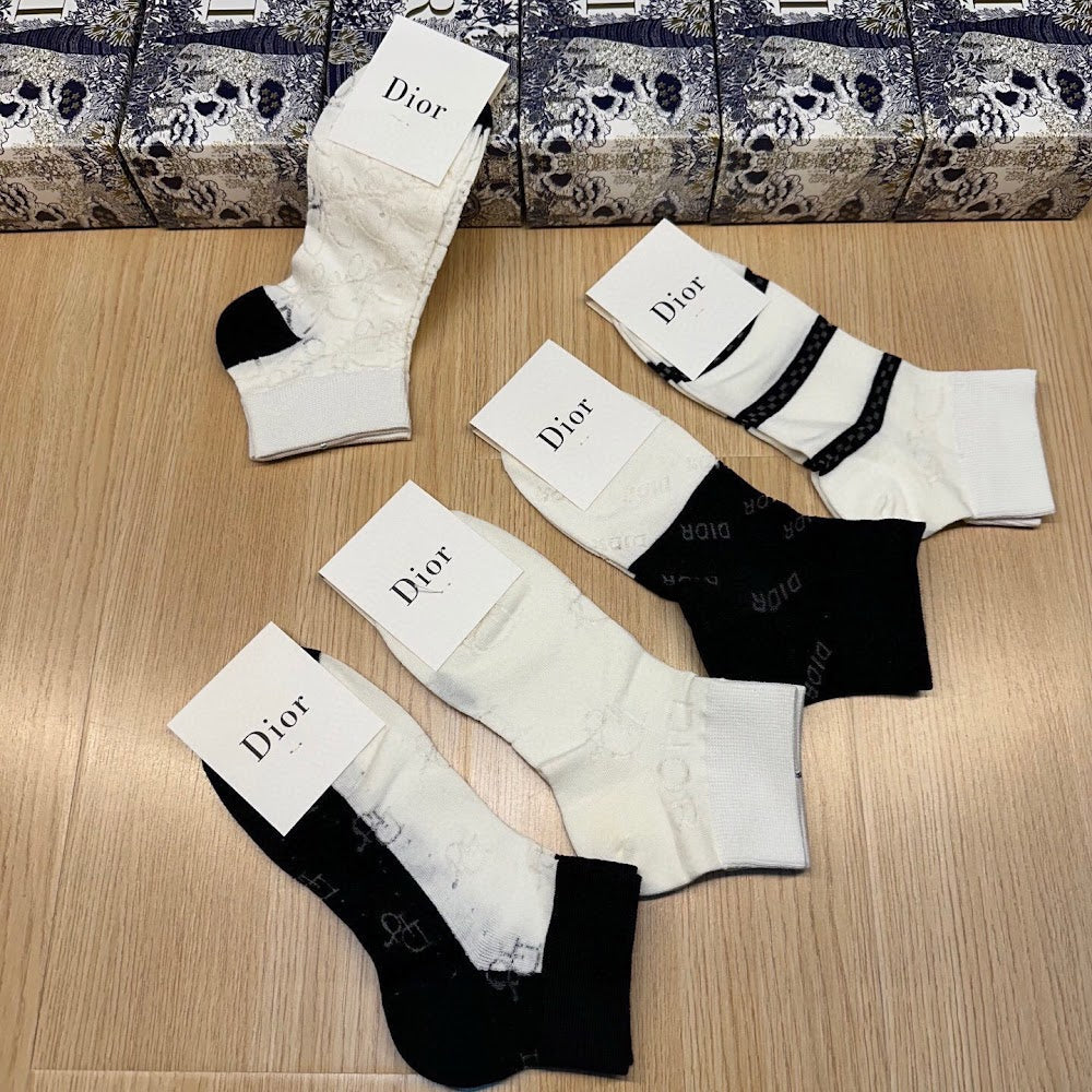 Dragons Bags Premium Luxury Socks --98619
