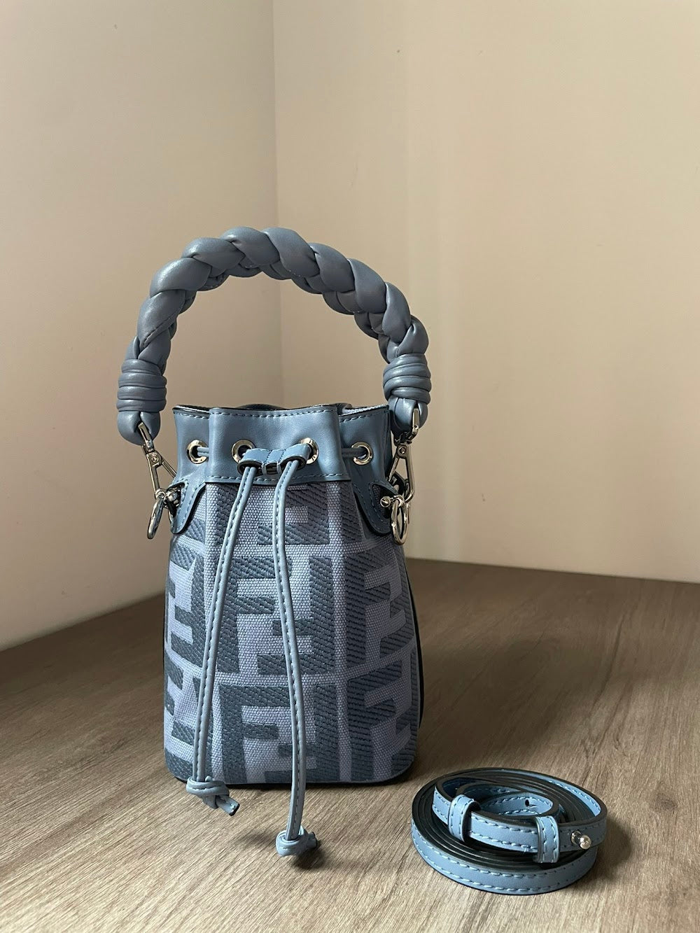 new-designer-premium-bags-nm15601