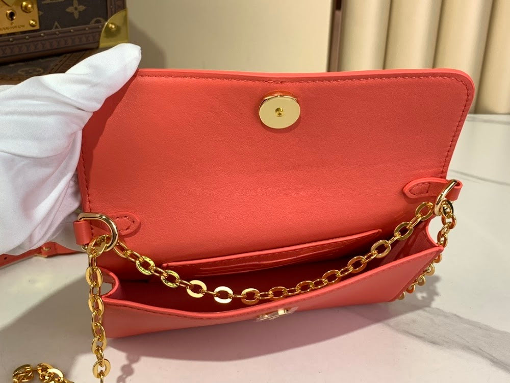 Dragons Bags ln Luxury Bag --62816