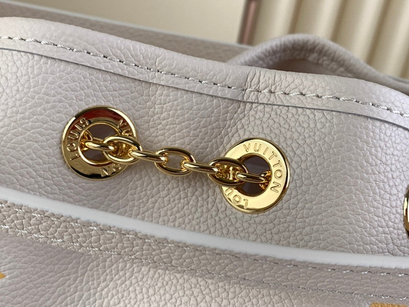 Dragons Bags ln Luxury Bag --61572