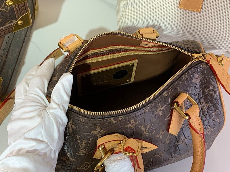 Dragons Bags ln Luxury Bag --69761