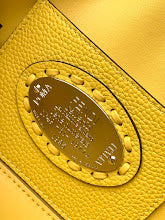 new-luxury-designer-bags-nm7640
