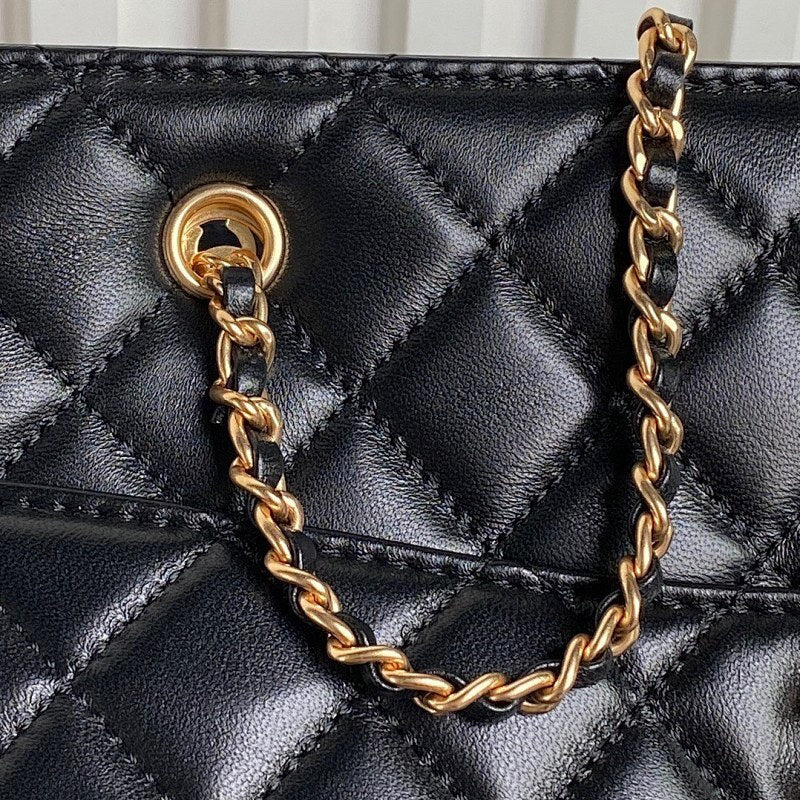 new-luxury-designer-bags-nm9490
