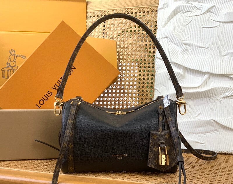 Dragons Bags ln Luxury Bag --62779