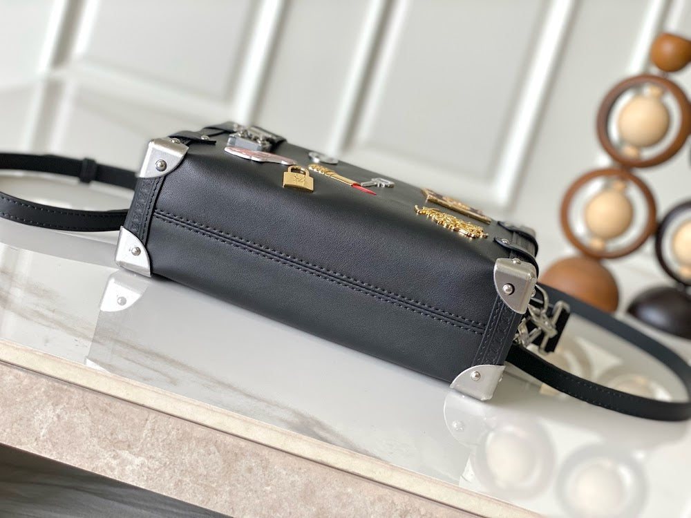 Dragons Bags ln Luxury Bag --81778