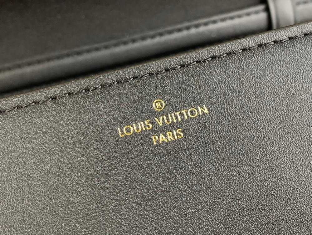 Dragons Bags ln Luxury Bag --61900