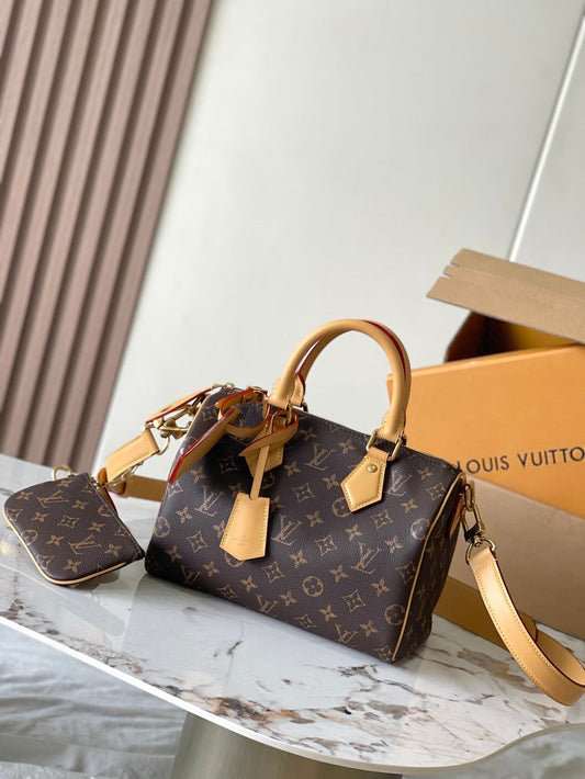 Dragons Bags ln Luxury Bag --97307