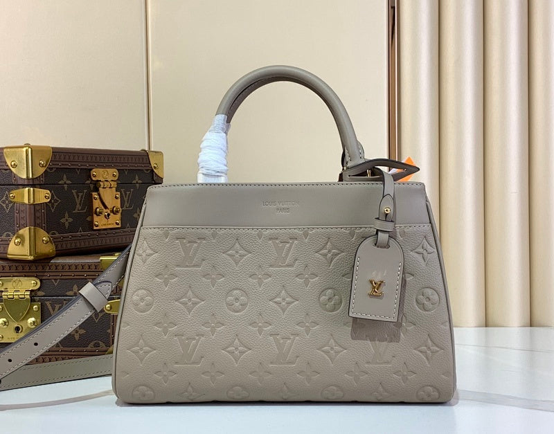 Dragons Bags ln Luxury Bag --62819