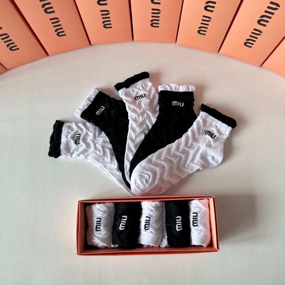 Dragons Bags Premium Luxury Socks --98015