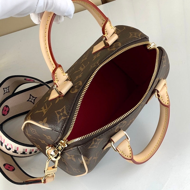 Dragons Bags ln Luxury Bag --60515