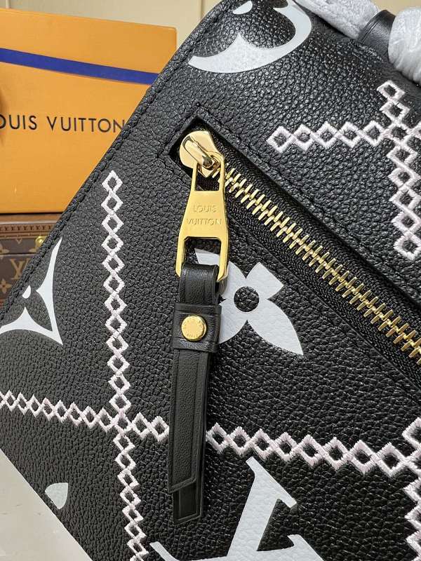 Dragons Bags ln Luxury Bag --67206