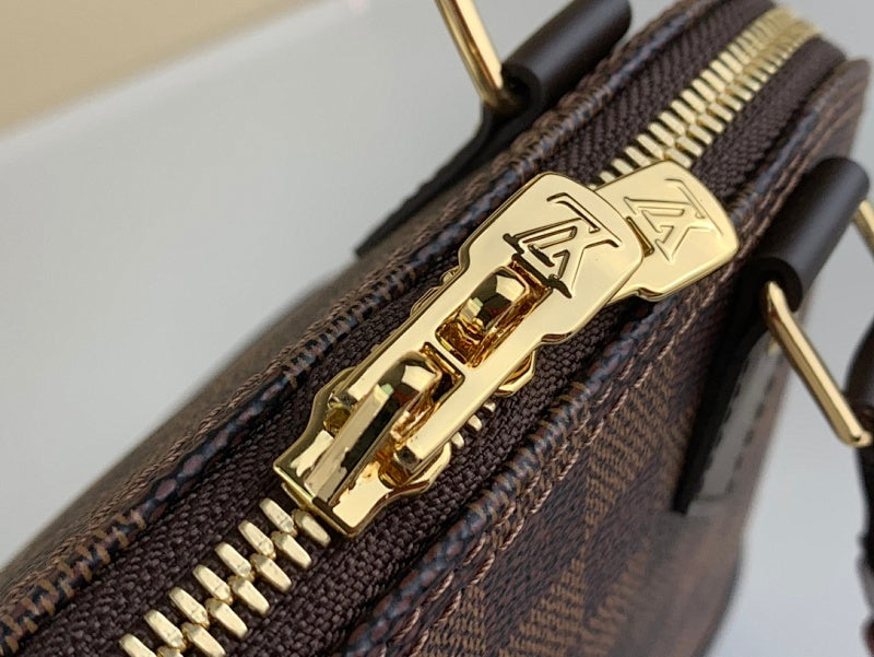 Dragons Bags ln Luxury Bag --61537