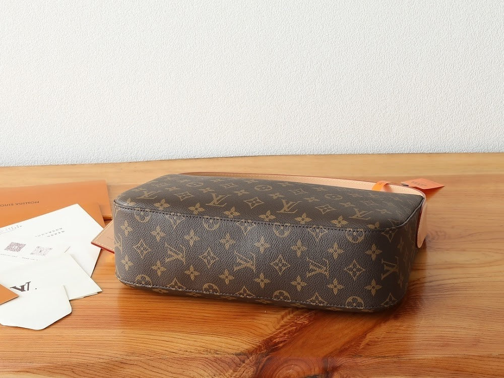 Dragons Bags ln Luxury Bag --97313