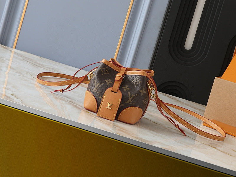 Dragons Bags ln Luxury Bag --81551