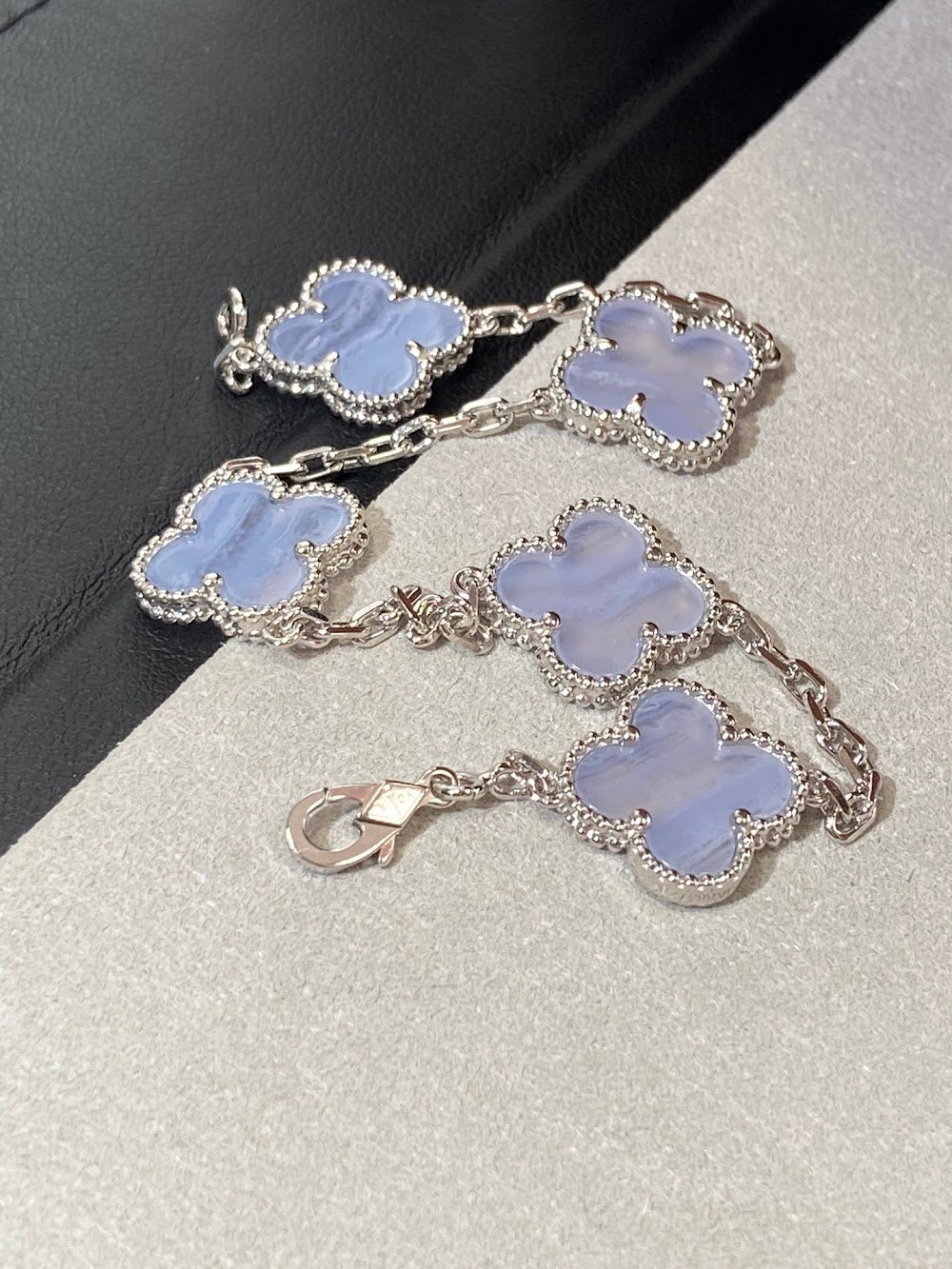 Dragons Bags VCA Luxury Jewelry --51606