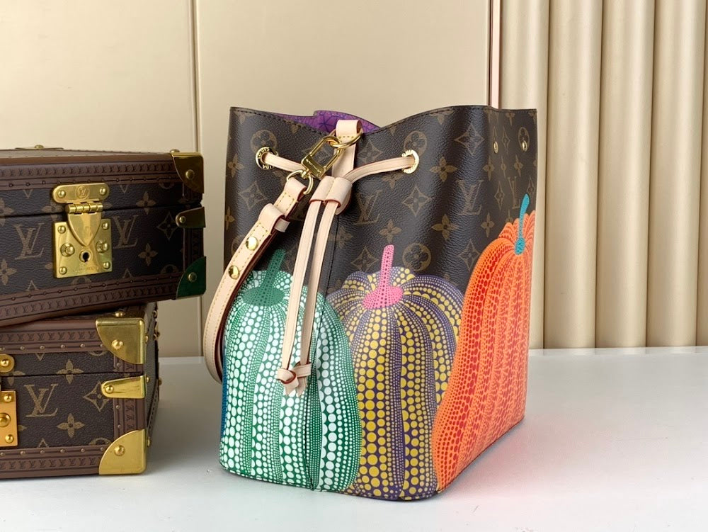 Dragons Bags ln Luxury Bag --61501